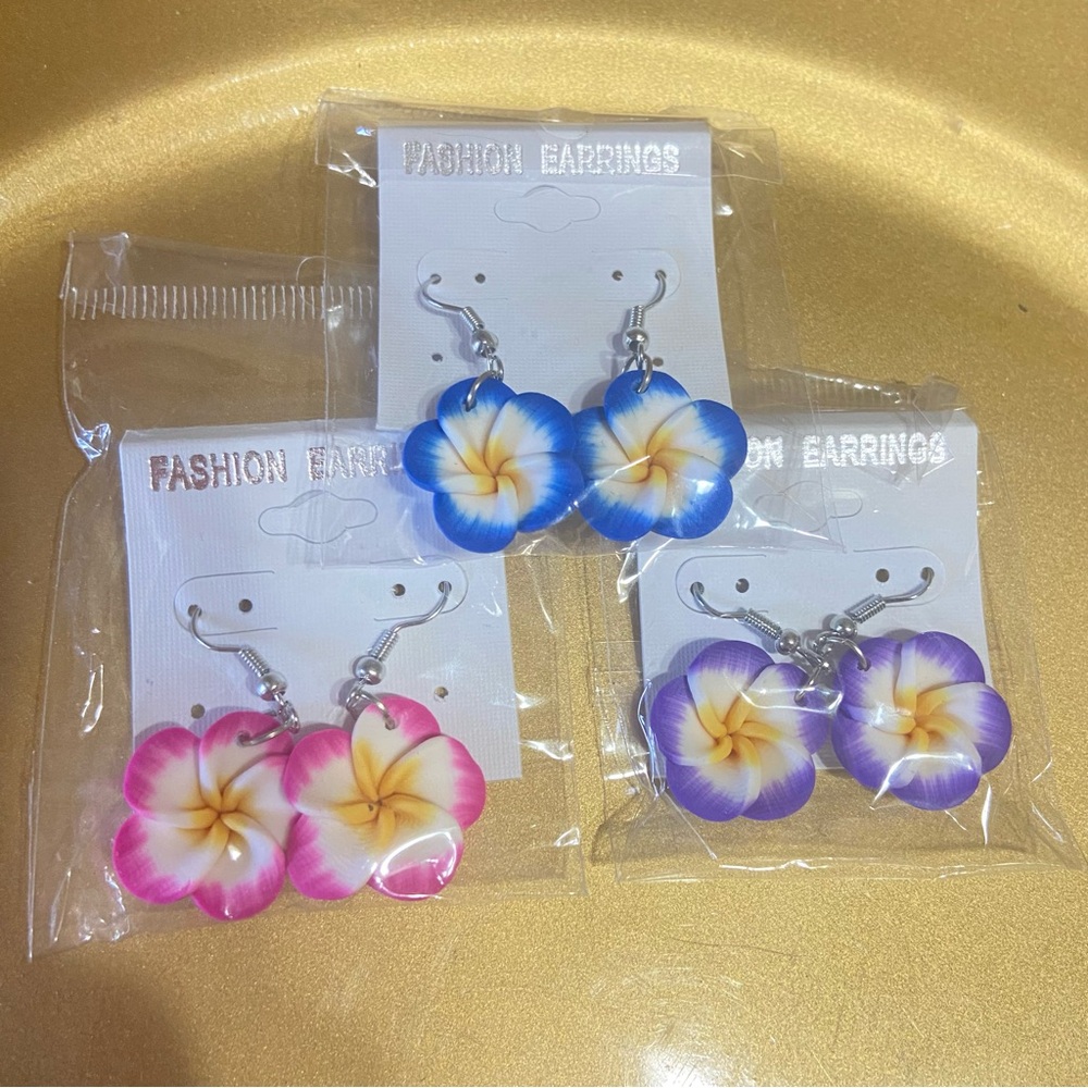 🌺 plumeria Hawaiian earrings lot 3ct flowers floral jewelry lot frangipani